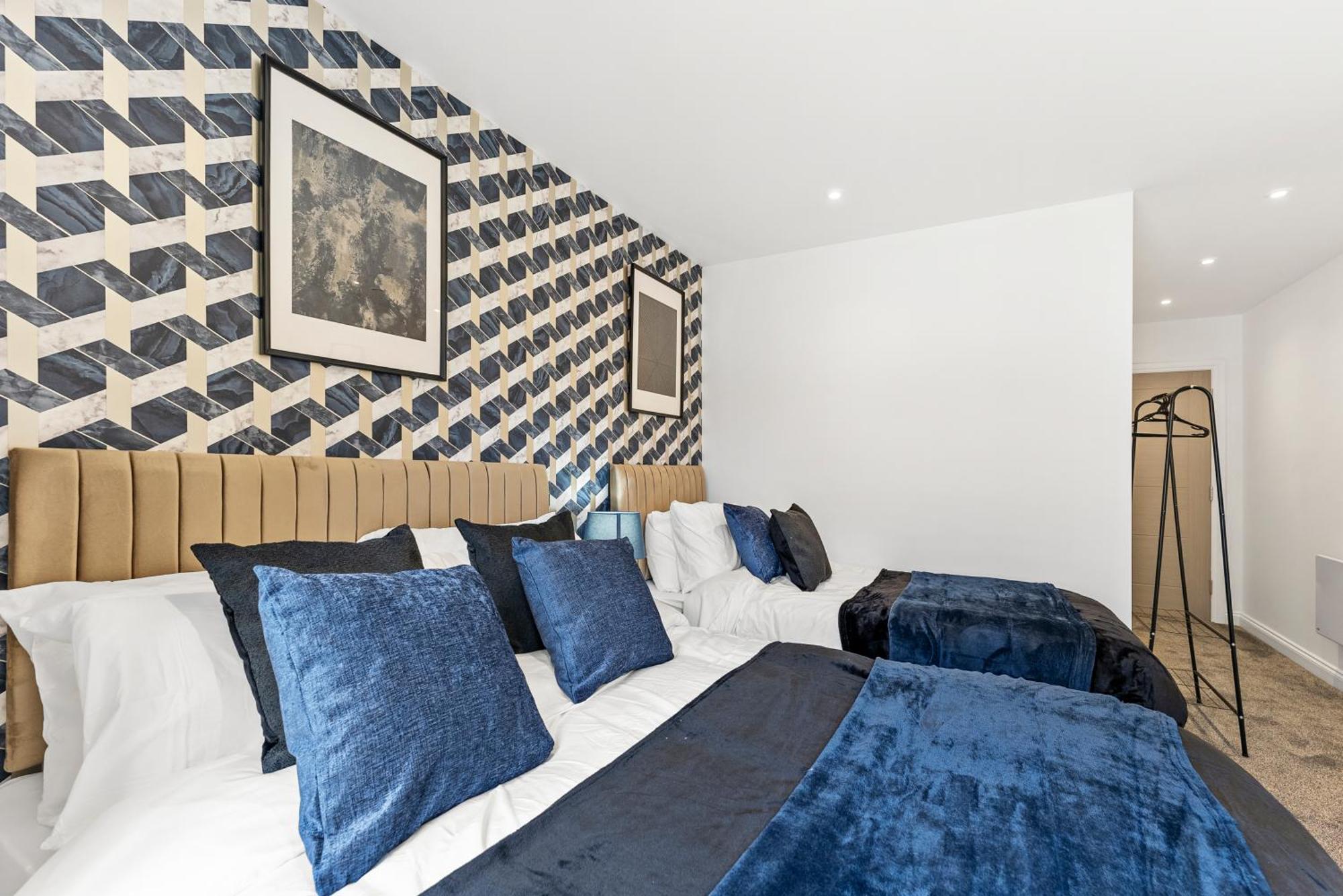 Stylish Large Leeds Apartment - Parking Εξωτερικό φωτογραφία