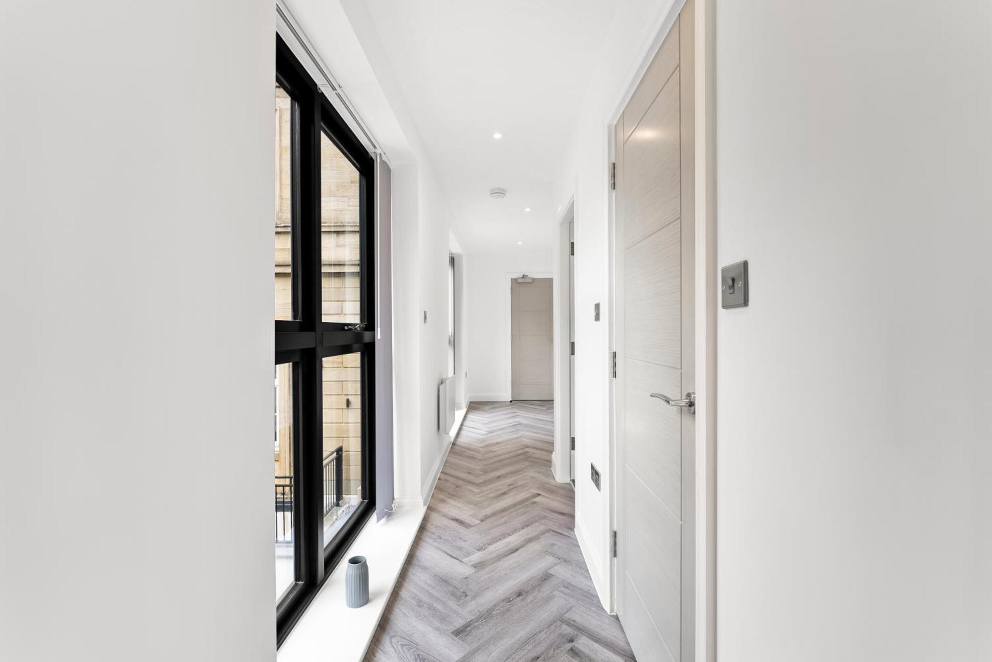 Stylish Large Leeds Apartment - Parking Εξωτερικό φωτογραφία
